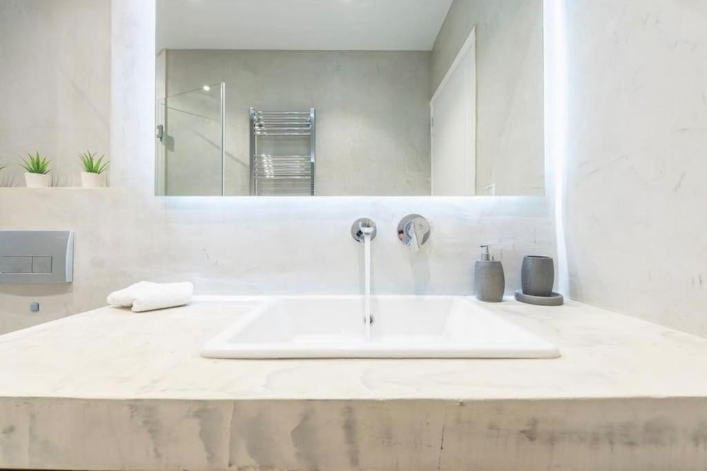 Syntagma H&B Apartment Ateny Zewnętrze zdjęcie